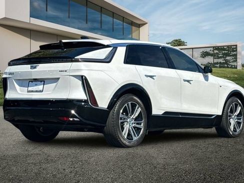 Certified 2024 Cadillac Lyriq Luxury w/ LPO, Floor Liner Package RWD image 4