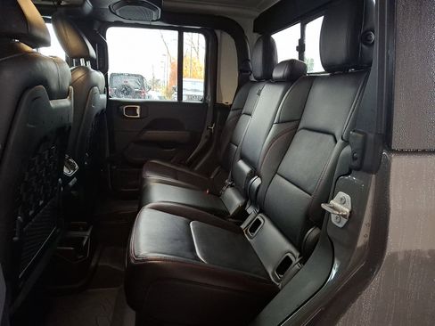 Used 2023 Jeep Gladiator Rubicon w/ Dual Top Group image 10