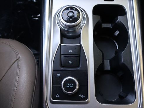 Used 2020 Ford Explorer Limited AWD/4WD image 38