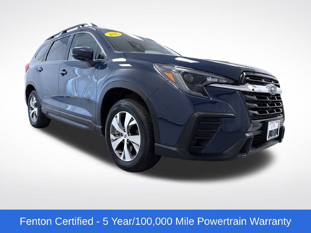 Used 2025 Subaru Ascent Premium AWD/4WD image 1