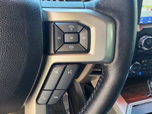 Used 2020 Ford F150 Lariat AWD/4WD image 21