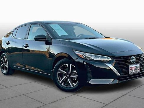 Certified 2025 Nissan Sentra SV image 3