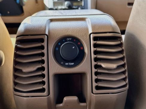 Used 2004 Honda Pilot EX image 28