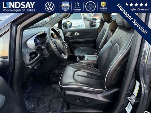 Used 2019 Chrysler Pacifica Limited w/ Advanced Safetytec Group image 10