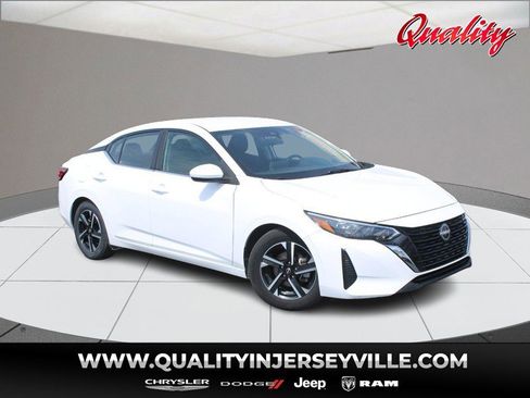 Used 2024 Nissan Sentra SV image 1