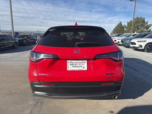 Used 2024 Honda HR-V Sport image 9