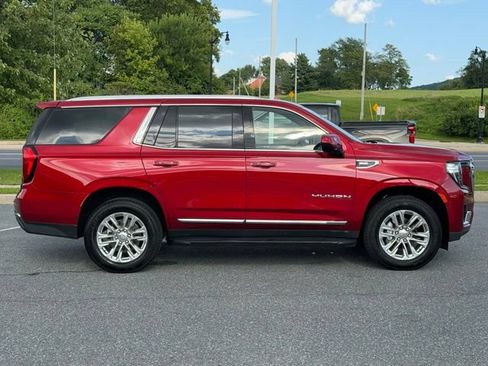 Used 2023 GMC Yukon SLT AWD/4WD image 13