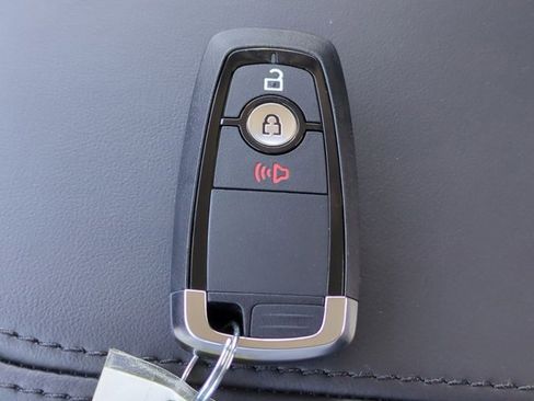 New 2026 Ford Maverick XLT image 26