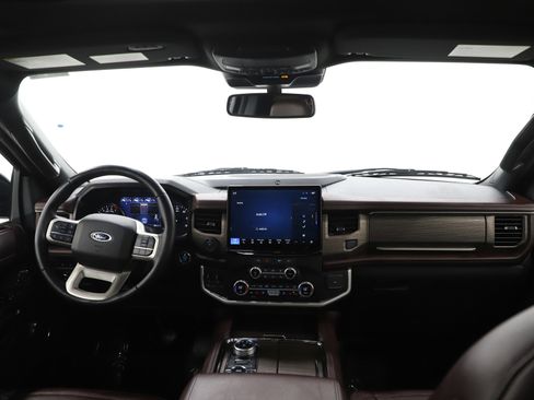 Used 2023 Ford Expedition Max Limited image 15