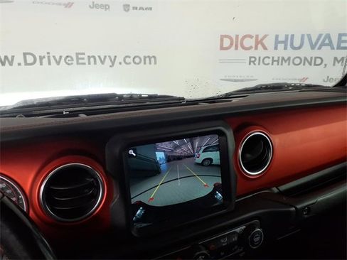 Used 2020 Jeep Gladiator Rubicon image 26