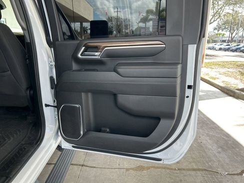 Used 2024 Chevrolet Silverado 2500 LT image 34