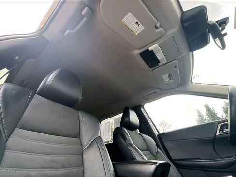 Used 2024 Mitsubishi Outlander SE AWD/4WD image 25