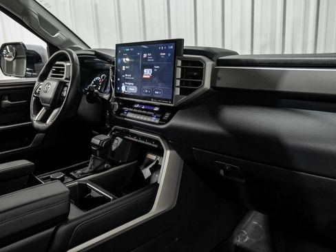 Used 2023 Toyota Tundra Limited image 12