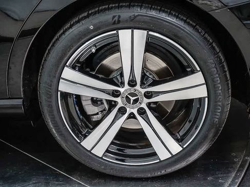 Used 2025 Mercedes-Benz C 300 Sedan image 10