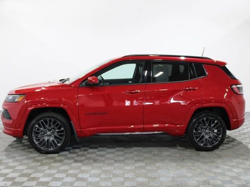 Used 2022 Jeep Compass Limited AWD/4WD image 3