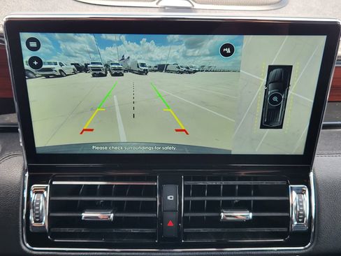 Used 2023 Lincoln Navigator L Reserve AWD/4WD image 18