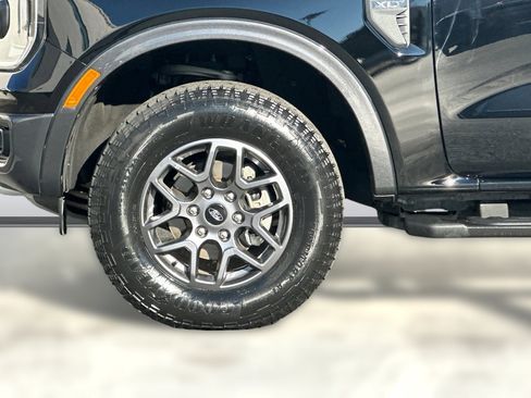 Used 2024 Ford Ranger XLT w/ FX4 Off-Road Package image 11