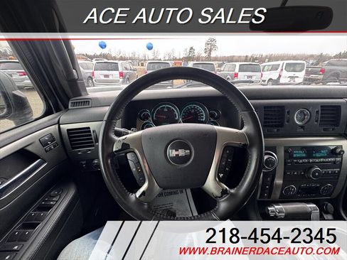 Used 2008 HUMMER H2 image 11