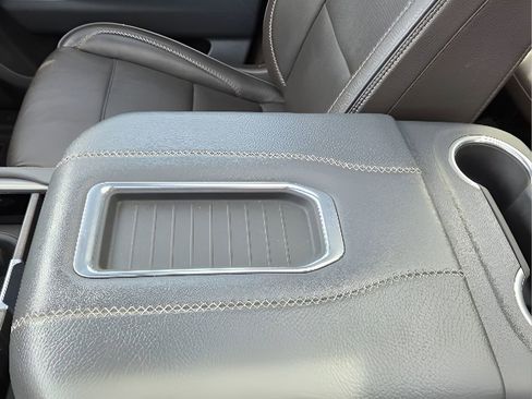 Used 2021 GMC Yukon XL Denali w/ Denali Ultimate Package image 16