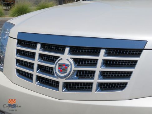 Used 2008 Cadillac Escalade AWD image 39