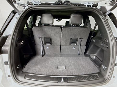 New 2025 Jeep Grand Cherokee L Limited w/ Black Appearance Package image 20