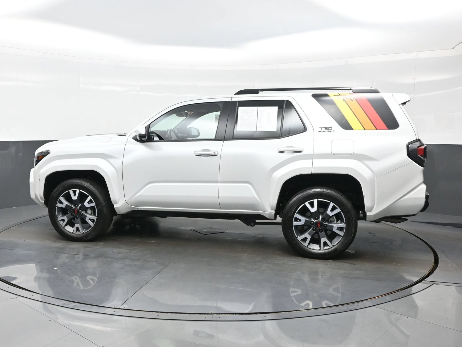 Used 2025 Toyota 4Runner TRD Sport Premium AWD/4WD image 3