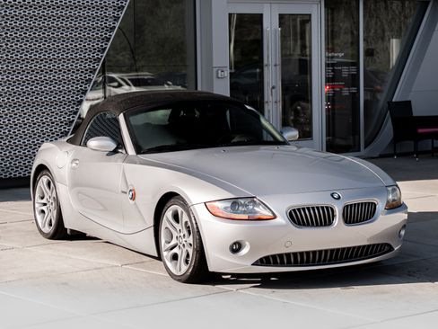 Used 2004 BMW Z4 3.0i RWD image 3