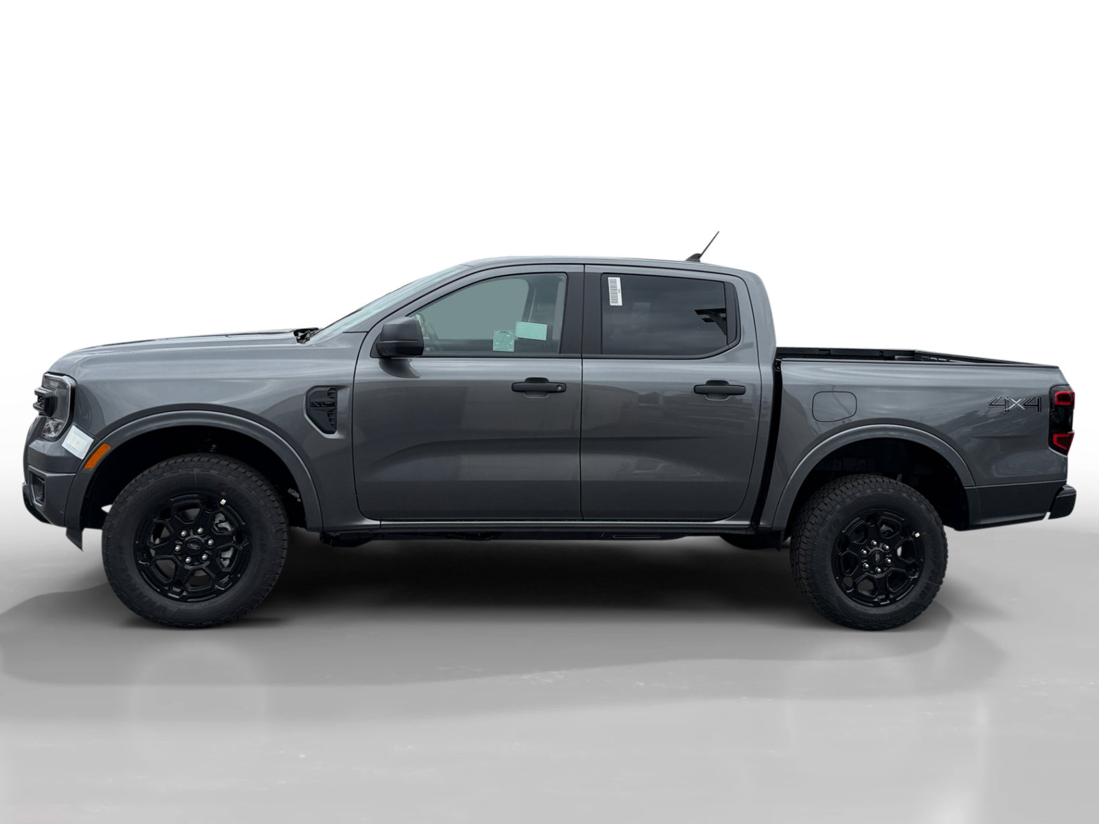 New 2026 Ford Ranger XLT w/ Black Appearance Package AWD/4WD image 2