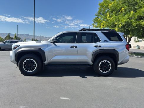 Used 2025 Toyota 4Runner TRD Off-Road AWD/4WD image 6