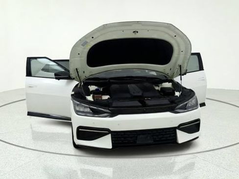 Used 2023 Kia EV6 GT-Line w/ GT-Line Suede Seat Package RWD image 9