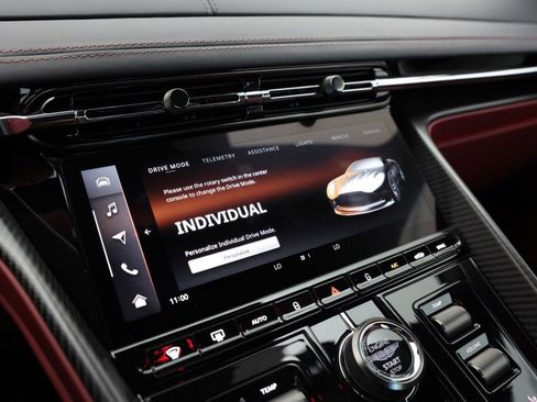 Used 2025 Aston Martin DB12 Volante image 29