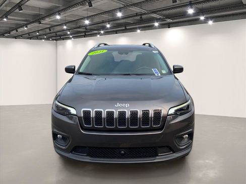 Used 2021 Jeep Cherokee Latitude Lux AWD/4WD image 2