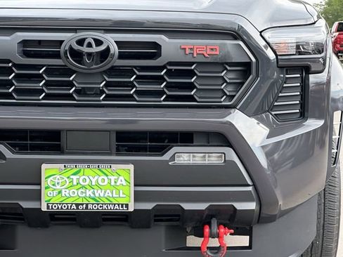 Used 2024 Toyota Tacoma TRD Sport RWD image 6