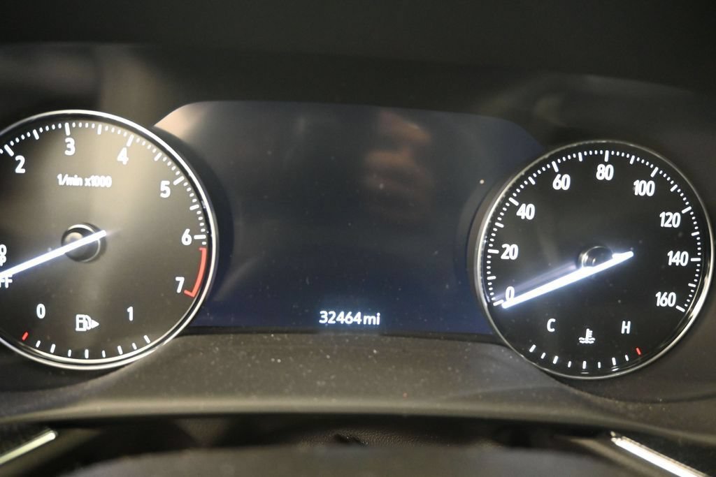 Used 2023 Buick Envision Essence AWD/4WD image 12