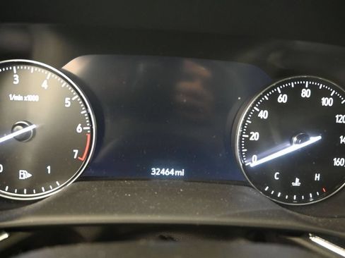 Used 2023 Buick Envision Essence AWD/4WD image 12