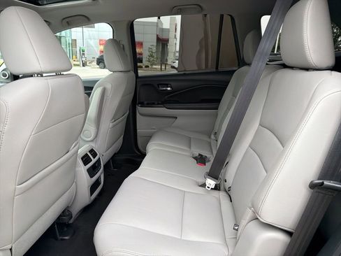 Used 2022 Honda Pilot EX-L image 5