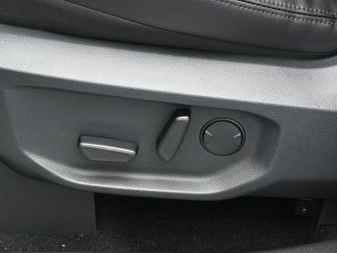 New 2025 Ford Ranger Lariat w/ FX4 Off-Road Package image 9