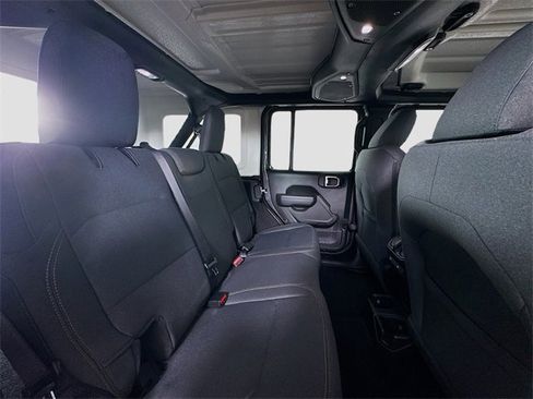 Used 2025 Jeep Wrangler Sport image 32