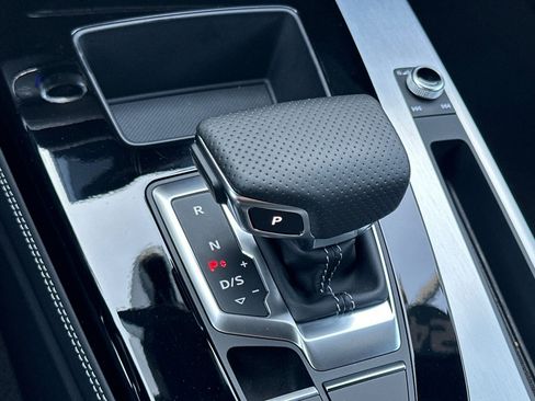 Used 2024 Audi Q5 e Prestige image 29