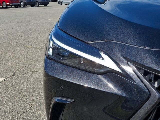 Certified 2025 Lexus NX 350 AWD image 9