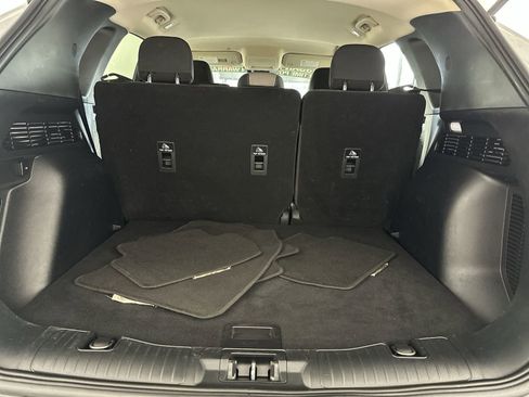Used 2020 Ford Escape SE FWD image 25