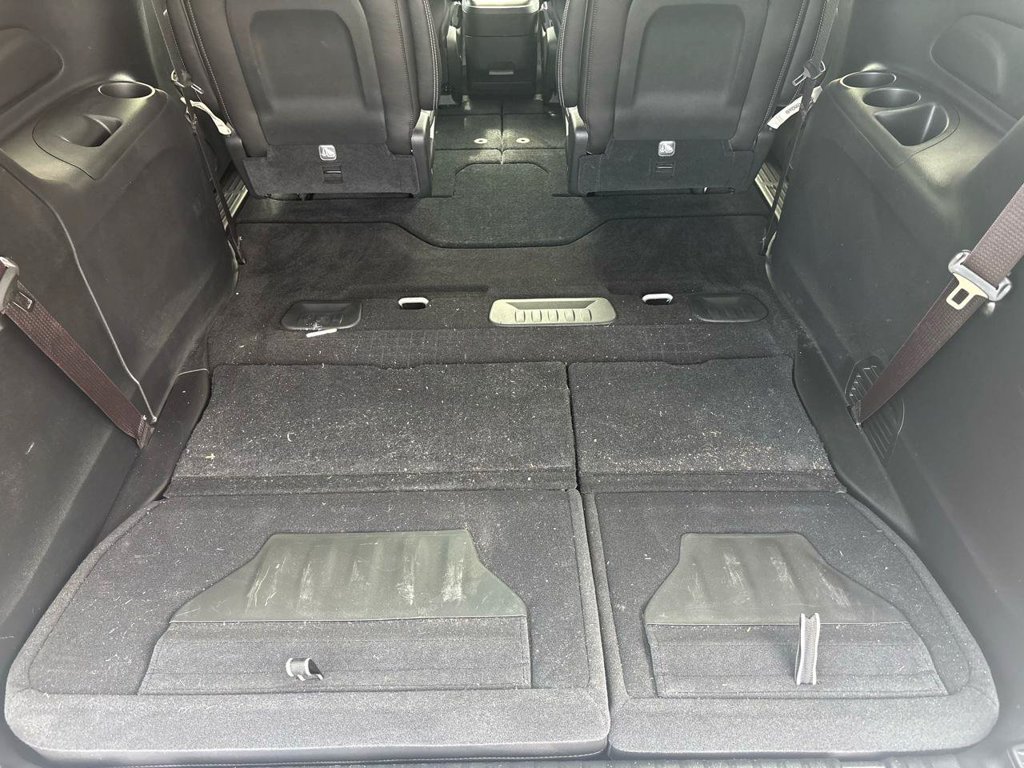 Used 2026 Chrysler Pacifica Select FWD image 49
