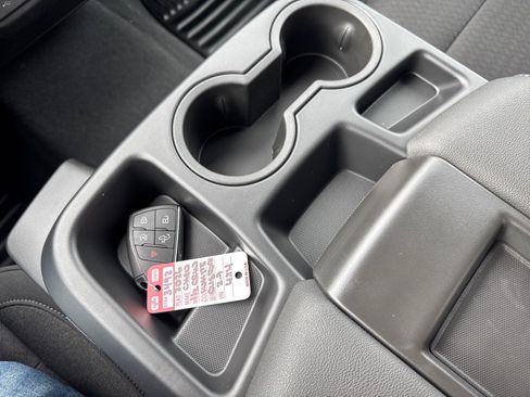 Used 2026 Chevrolet Silverado 1500 Custom AWD/4WD image 13