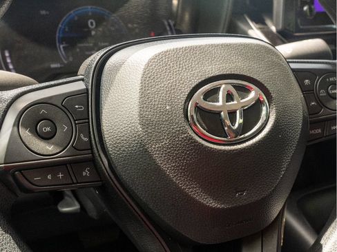 Certified 2026 Toyota Corolla LE FWD image 28