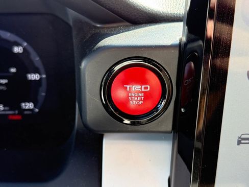 Used 2024 Toyota Tacoma TRD Sport AWD/4WD image 22