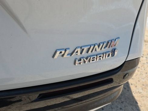 Used 2023 Toyota Sienna Platinum FWD image 13