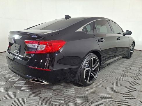 Used 2021 Honda Accord Sport image 10