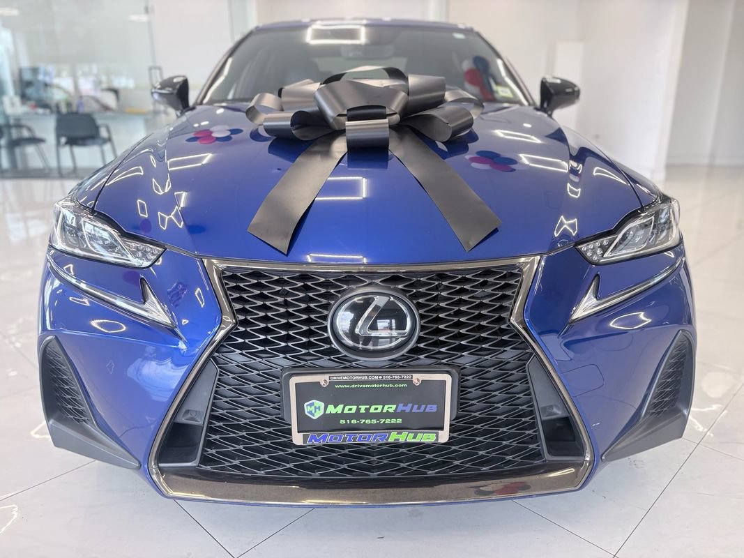 Used 2020 Lexus IS 300 F Sport w/ Blackline Edition AWD/4WD image 2
