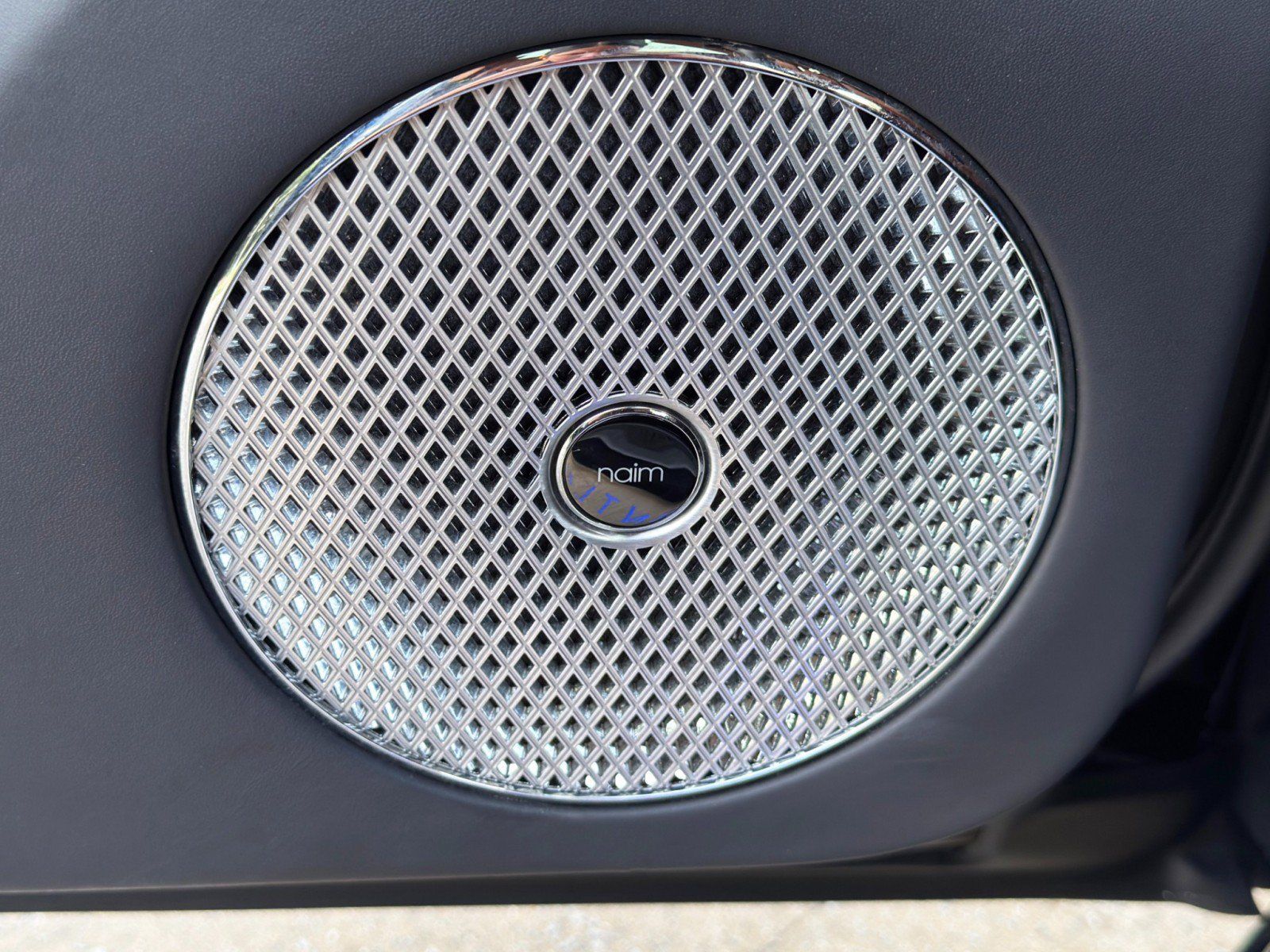 Used 2023 Bentley Flying Spur Azure AWD/4WD image 19