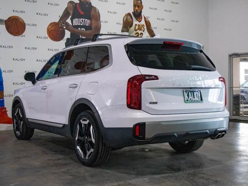 Used 2025 Kia Telluride S AWD/4WD image 23